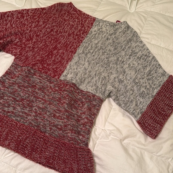Vintage Suzie ladies sweater size large gray and red (A21) - Picture 4 of 5